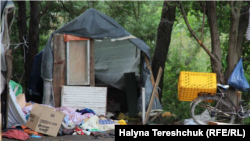 У ніч на 24 червня біля села Сокільники на Львівщині стався напад на табір ромів