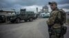 Украинский военнослужащий в Станице Луганской, октябрь 2016 года