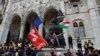 Тисячі людей протестують у Будапешті проти «закону про рабську працю»