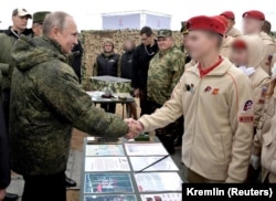 Володимир Путін під час зустрічі з «юнармійцями», вересень 2019 року