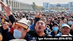Ала-Тоо аянтындагы митинг. 7-октябрь, 2020-жыл. 