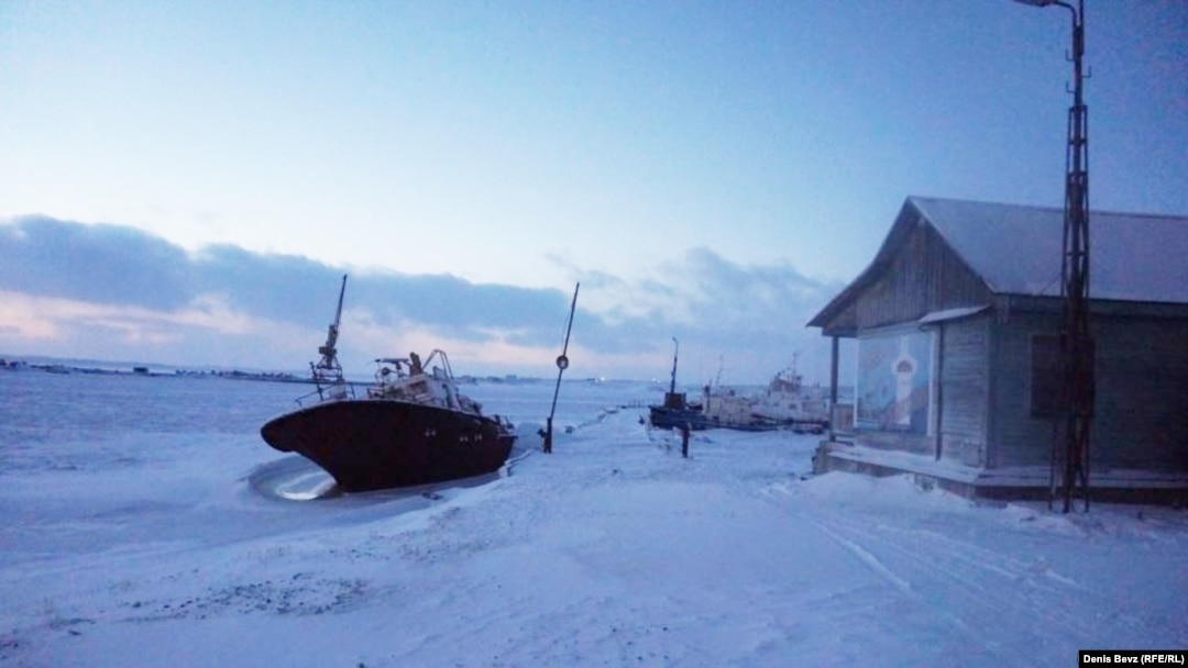 Диксон, городское поселение в Арктике.