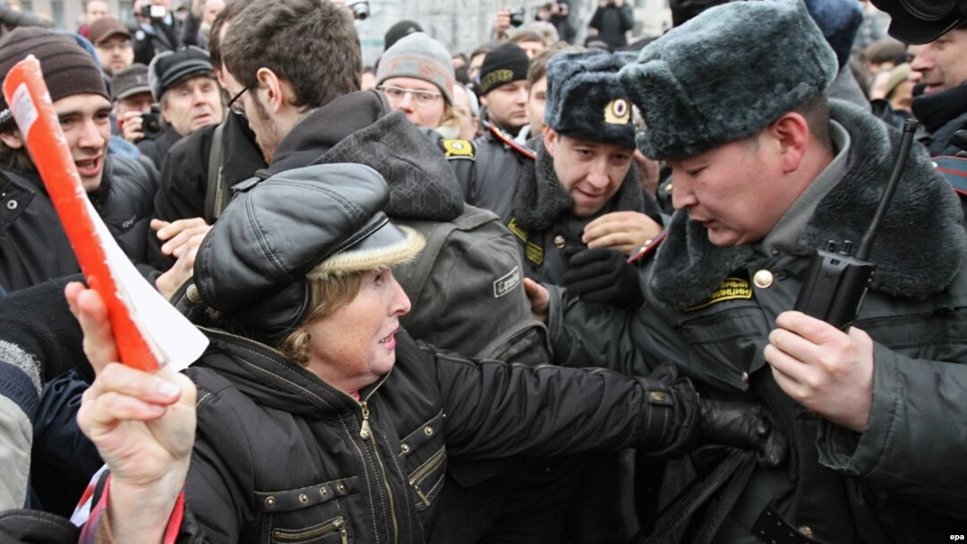There are fears that recent legal measures in Russia will have a chilling effect on the activities of civil society. (file photo)