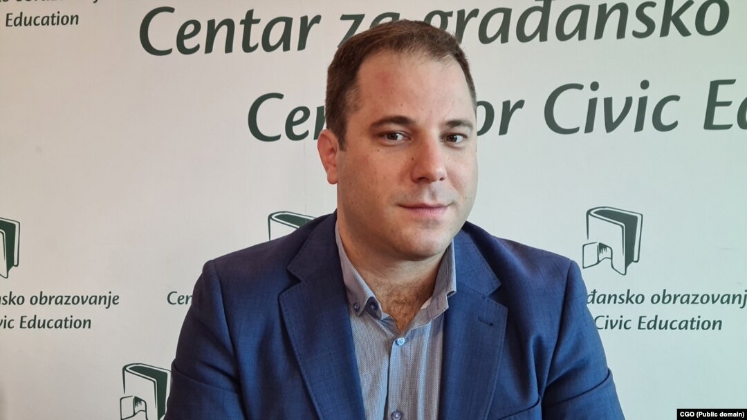 Milos Vukanović, analitičar