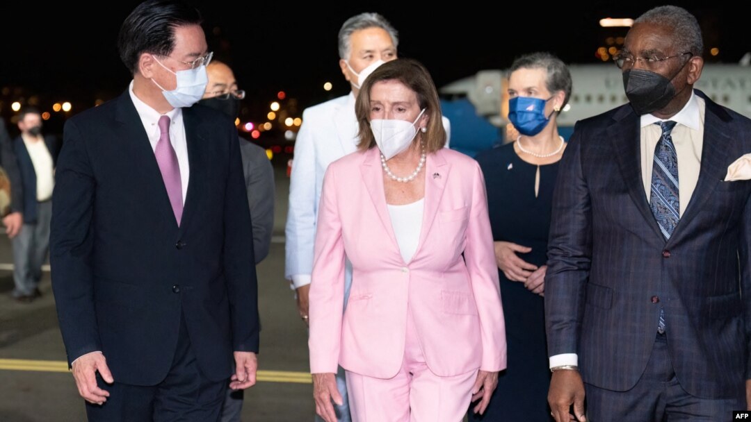 Președintele Camerei Reprezentanților SUA, Nancy Pelosi, vizitează parlamentul din Taipei, Taiwan, 3 august 2022. 