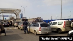 Пункт пропуска на казахстанско-российской границе