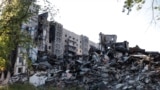 Russiýa 2024-nji ýylyň oktýabrynda Ukrainanyň Donetsk sebitinde Wuhledary basyp aldy. Şäher üçin söweşler iki ýyl dowam etdi. Indi ol ýerde diňe harabaçylyk galdy. Bu suratda 2023-nji ýylyň sentýabryndaky Wuhledar şäherindäki weýran edilen ýaşaýyş jaýlary görkezilýär.