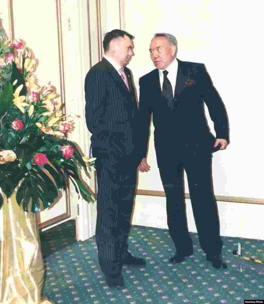 Рахат Алиев 2014 жылы маусымда Венада тұтқындалды. Оның "Австрия билігіне өз еркімен берілгені" хабарланған. 2014 жылдың соңында Австрия прокуратурасы қазақстандық банкирлердің 2007 жылғы қазасына байланысты Рахат Әлиевке айып тақты.