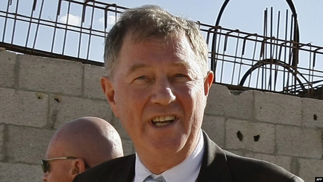 UN envoy Robert Serry told the Security Council that Secretary-General Ban Ki-moon remained "gravely concerned" about reports of the use of chemical arms.