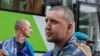 На третій день великого обміну військовополоненими у форматі «1000 на 1000», про який домовилися у Стамбулі, додому з полону РФ повернулися 303 українські захисники, 25 травня 2025 року.<br><br>Раніше у рамках двох попередніх етапів цього обміну <a href="/a/news-obmin-polonenymy-zelenskyy-rosiya-viyna/33423059.html" target="_blank">до України з російського полону вже повернулося 697 людей</a>