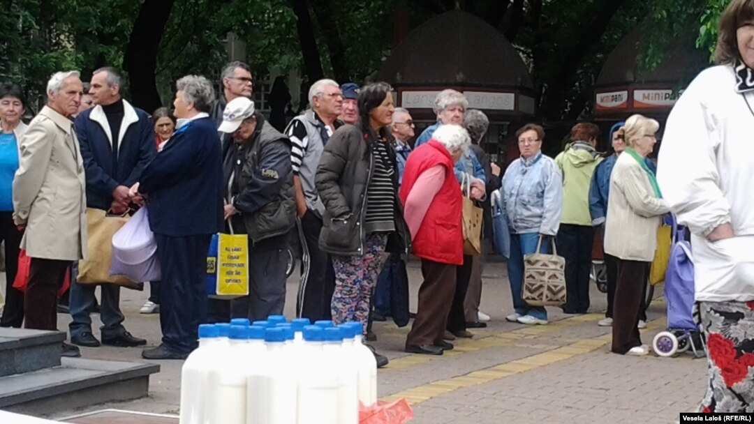 Mlekari iz protesta delili mleko, foto: Danica Gudurić