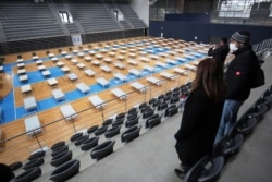 Priprema sportske dvorane u Osijeku za potrebe prihvata zaraženih