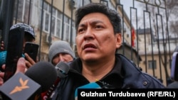 Болот Темиров.