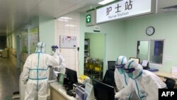 Spitalul Zhongnan din Wuhan, un oraș cu peste 11 milioane de locuitori, care a fost izolat. 