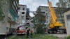 Дрон РФ влучив у багатоповерхівку на Донеччині, дві людини поранені, розбір завалів триває