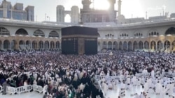 سعودي ته د حج لپاره له ۱۱ لکه زيات کسان رسېدلي دي
