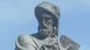 Ҳайкали Ибни Сино ба пушти сафорати Русия мекӯчад