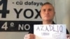 İctimai fəal məhkəmə zalında özünə xəsarət yetirib