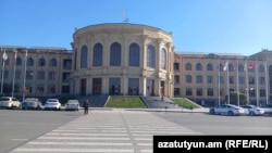 Գյումրիի քաղաքապետարանի շենքը, արխիվ