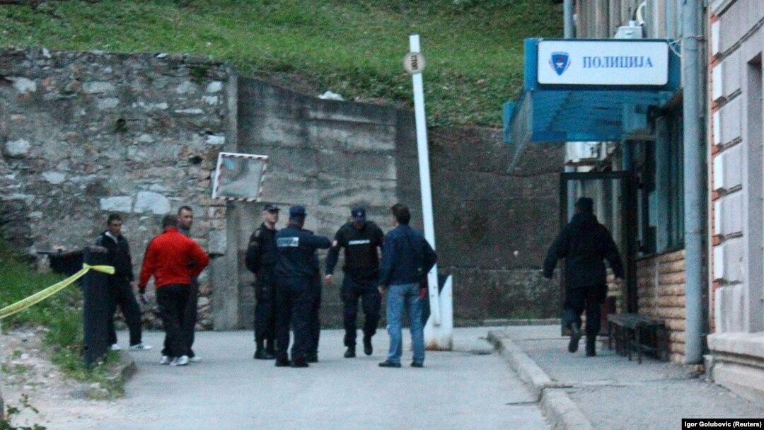 Policija nakon napada na policijsku stanicu u Zvorniku