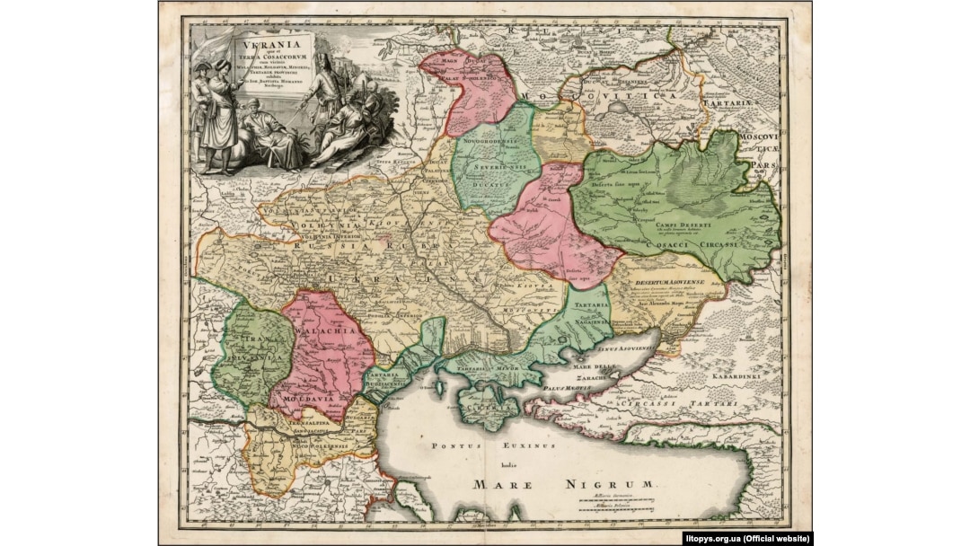 Нова редакція (1720 року) мапи України Йоганна-Баптиста Гоманна, яка була видана в Нюрнберзі у 1716 році. Назва мапи: «Vkrania que terra Cosaccorvm...» («Україна – територія козаків…»). На самій мапі в лівій частині є напис UKRAINA, а поряд RUSSIA RUBRA. А за межами основних частин мапи, які виділені різними кольорами, зверху у правій частині на білому тлі є напис RUSSIA. (Щоб відкрити мапу у більшому форматі, натисніть на зображення. Відкриється у новому вікні)