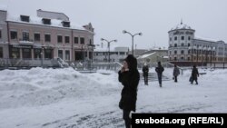Сьнегапад у Менску, архіўнае ілюстрацыйнае фота
