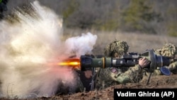 На фронті від початку доби відбулось 74 бойових зіткнень