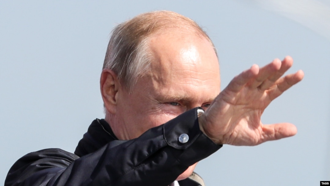 Vladimir Putin a semnat pachetul de legi care-i va permită să rămână la Kremlin până în 2036
