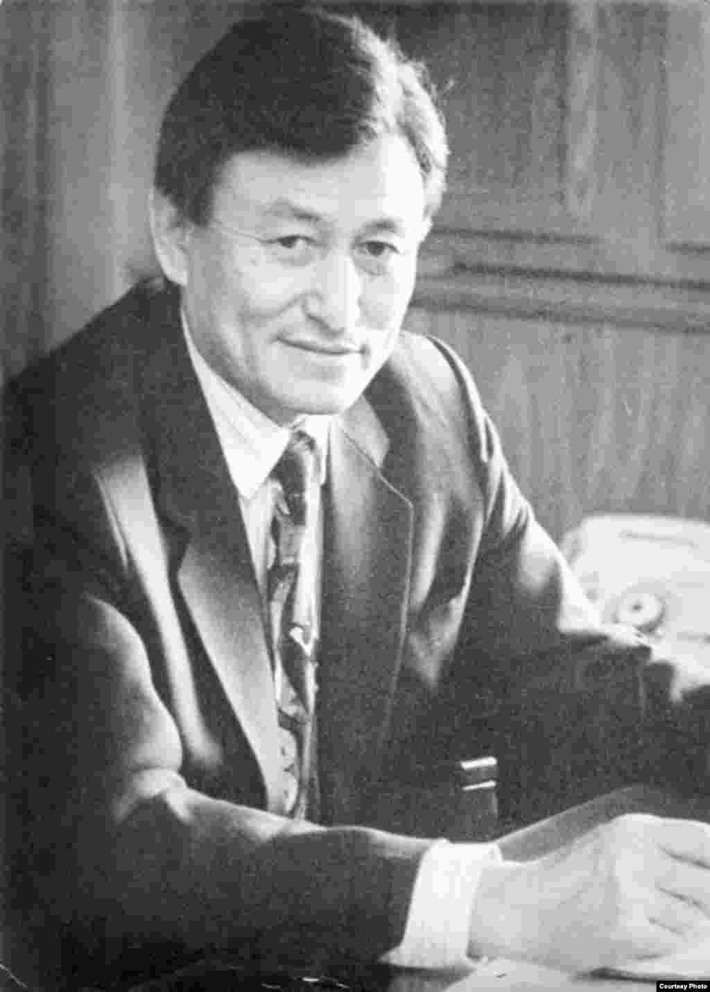 Жумабек Ибраимов (25-декабрь 1998-жыл - 4-апрель 1999-жыл). 
