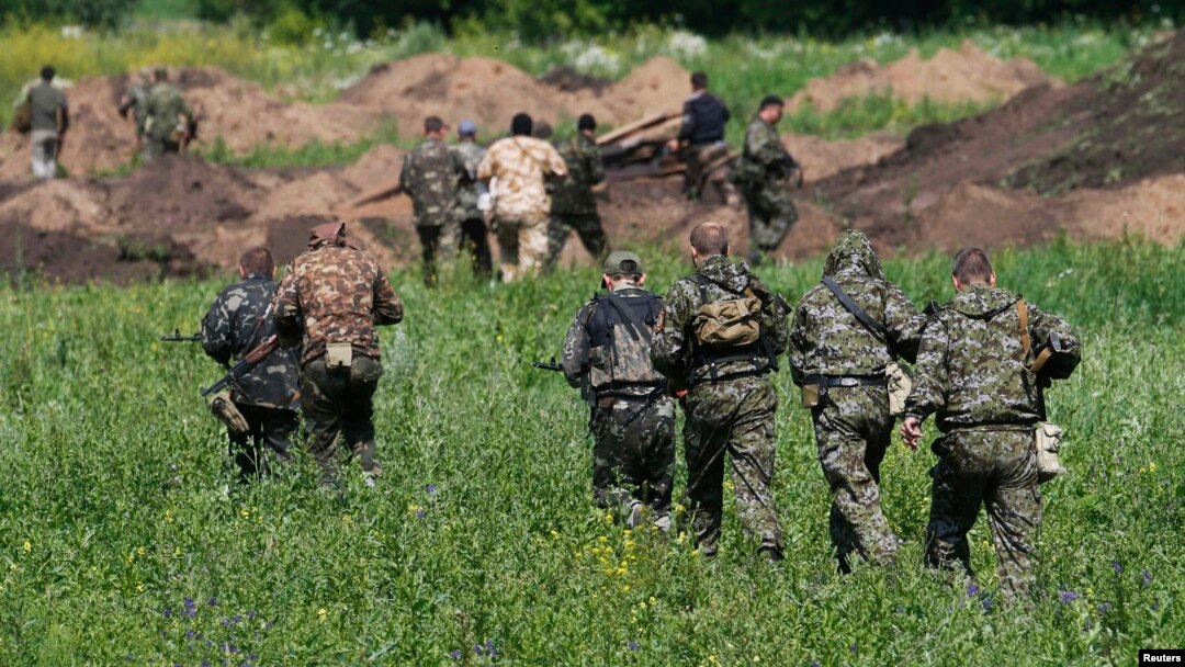Бойовики батальйону «Восток» у Донецьку, 10 липня 2014 року