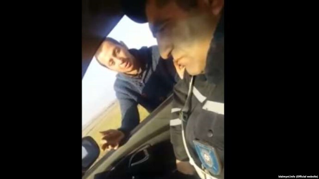 Sürücünü ağladan yol polisi.