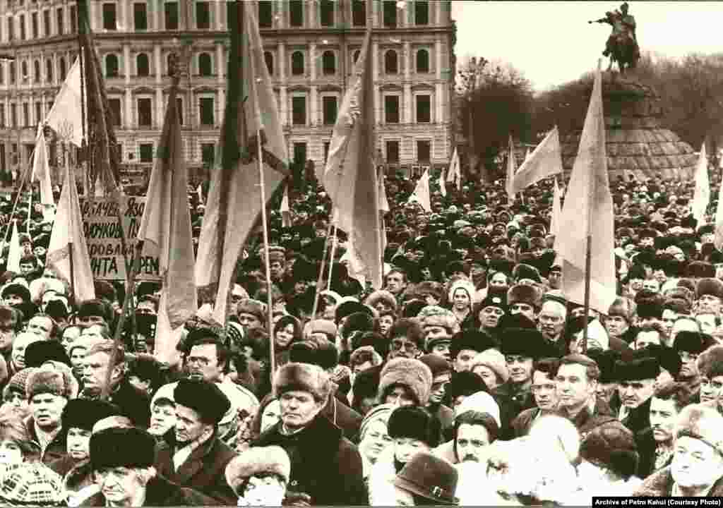 Київ. Про історію самого Акту Злуки 1919 року можна прочитати у статті «Акт Злуки: на шляху до створення Української держави»