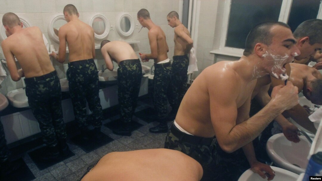 Ukrainian Army recruits (file photo)