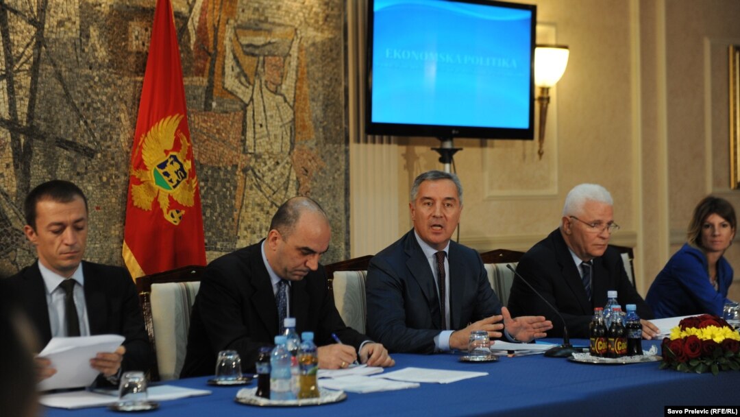 Milo Đukanović tokom sastanka sa novinarima, 16. jul 2013.