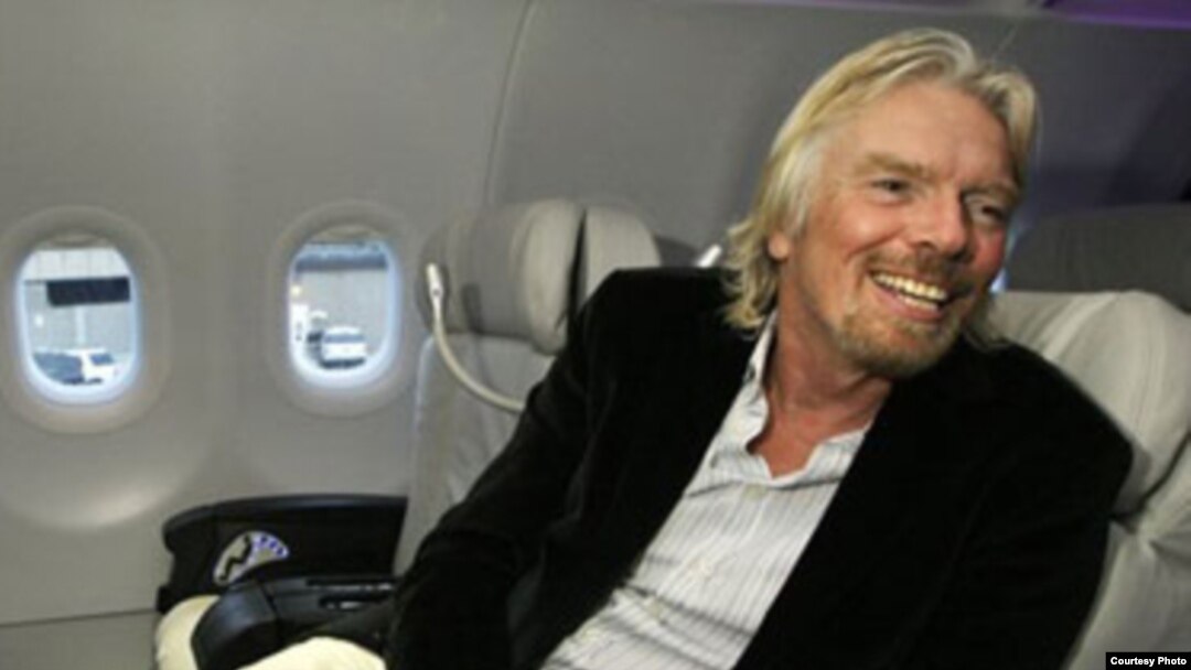 Річард Бренсон полетить у космос на кораблі своєї компанії Virgin Galactic