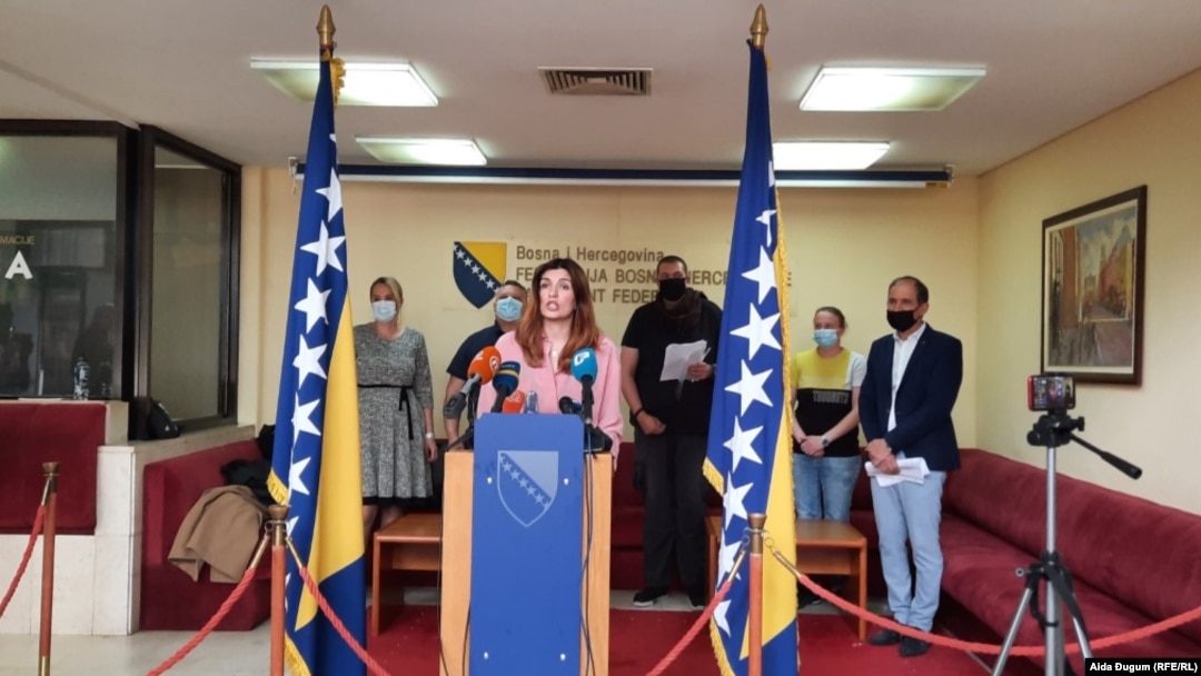 Sabina Ćudić kazala je kako su iz Tužilaštva dobili dopis o statusu predmeta u vezi sa zlostavljanjem djece u Zavodu te kako se navodi da se istraga vodi protiv tri osobe