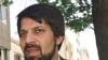 «باقی و سایر زندانیان باید آزاد شوند»