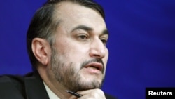 حسین امیر عبداللهیان٬ معاون وزیر خارجه می‌گوید این اتهام به منظور پوشش گذاشتن بر مسائل داخلی بحرین مطرح شده است.