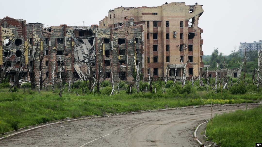 Иллюстративное фото. Руины Донецкого аэропорта. 1 июня 2016 года