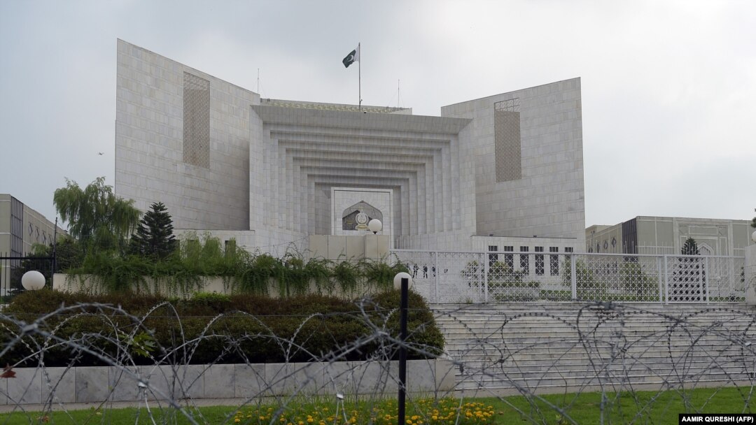 د سپریم کورټ مشر قاضي ویلي په اورېدنه کې د موضوع پر یوشمېر اړخونو غور کوي - پخوانی انځور.