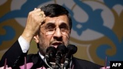 محمود احمدی‌نژاد می‌گوید هزینه برگزاری همزمان دو انتخابات، بالاتر از برگزاری هر یک به صورت جداگانه است.
