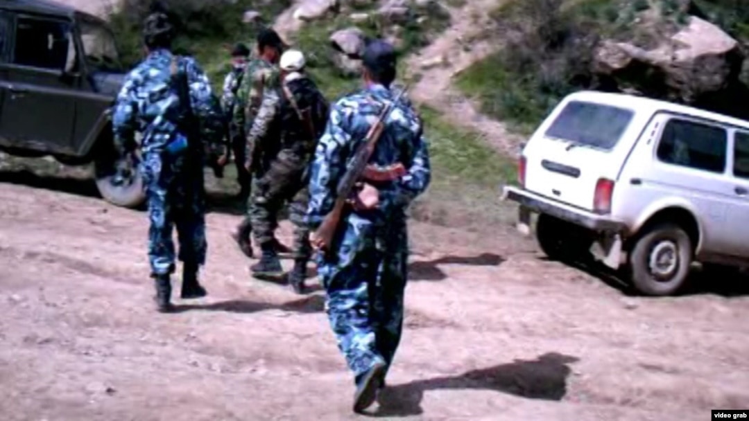 Tajik security forces have been conducting an operation in the Romit Gorge to apprehend fugitive General Abduhalim Nazarzoda.