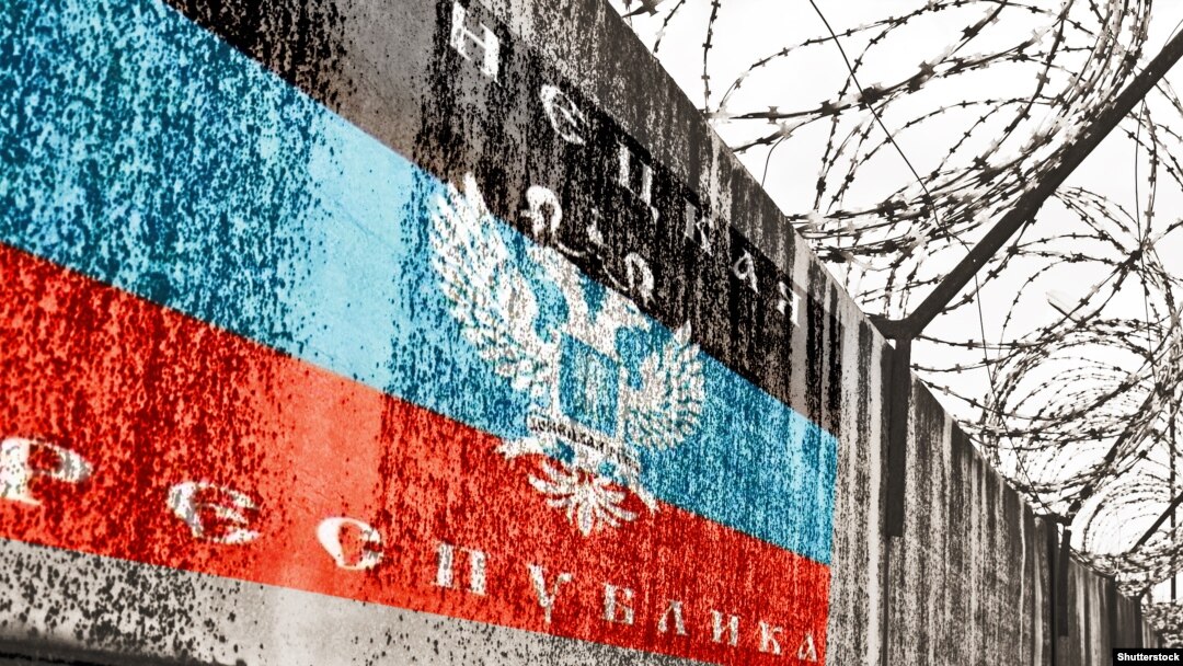 За даними представника України у гуманітарній підгрупі Тристоронньої контактної групи з врегулювання ситуації на Донбасі Ірини Геращенко,113 людей перебувають у полоні бойовиків