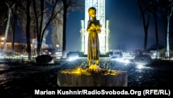 Пам'ятник жертвам Голодомору-геноциду в Україні 1932–1933 років у Києві
