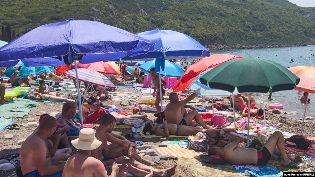 Gužva na plaži Canj, avgust 2021.