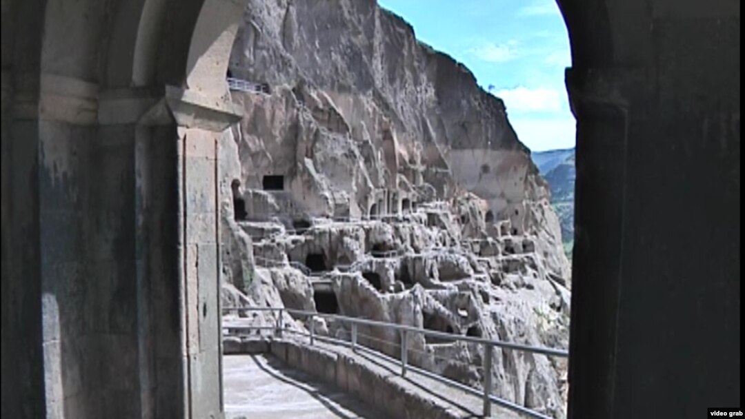 ვარძია
