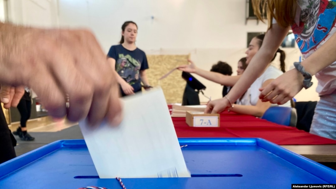 Okončani izborni proces u Crnoj Gori nije garancija da će stranke dogovoriti formiranje vlasti. Na fotografiji glasanje u Podgorici 29. septembra 2024.