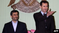 دیدار اسد با احمدی نژاد در دمشق. عکس تزئینی است.