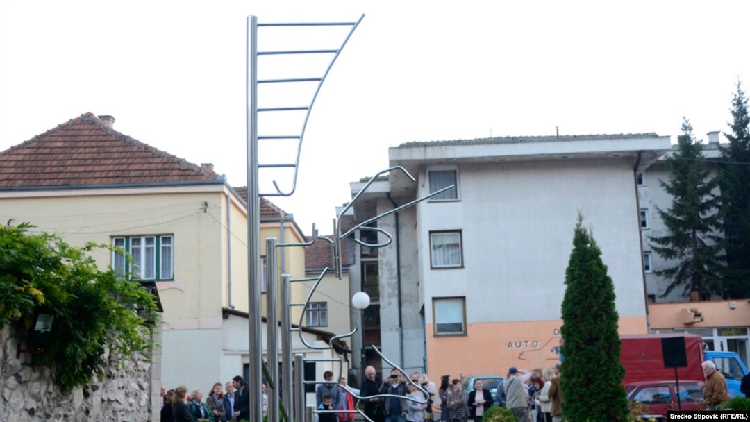 Berberin izradio skulpturu nobelovca